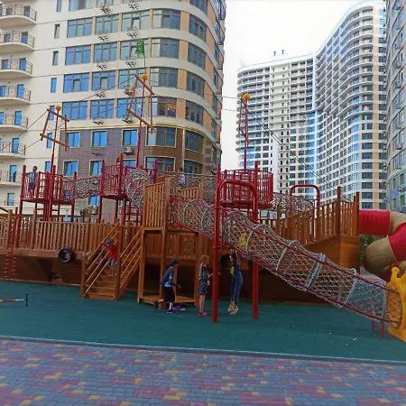 Apartment просторная двухкомнатная в аркадии с видом на море! Odesa