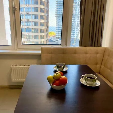 просторная двухкомнатная в аркадии с видом на море! Apartment *