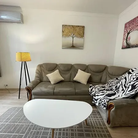 Apartment просторная двухкомнатная в аркадии с видом на море! *