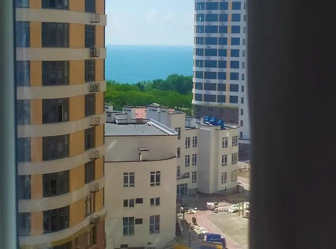 Appartement просторная двухкомнатная в аркадии с видом на море на 6 человек