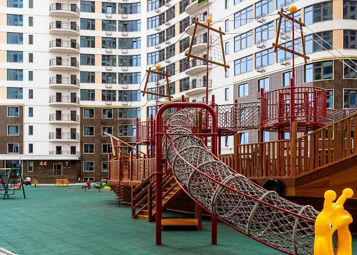 просторная двухкомнатная в аркадии с видом на море на 6 человек *