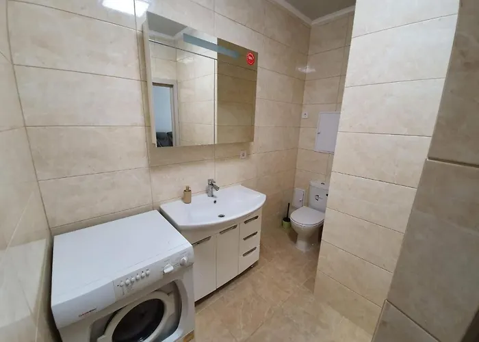 просторная двухкомнатная в аркадии с видом на море на 6 человек Odessa