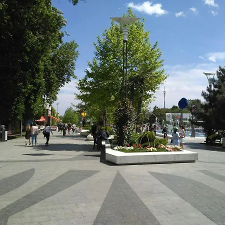 просторная двухкомнатная в аркадии с видом на море на 6 человек *